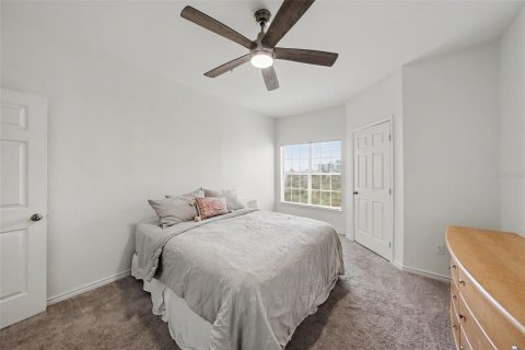 Condo in Tampa, Florida, 2 bedrooms № 2420614 - photo 16