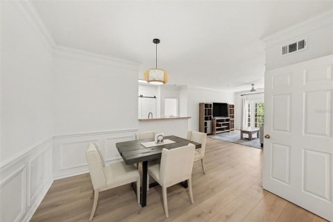 Condo in Tampa, Florida, 2 bedrooms № 2420614 - photo 12