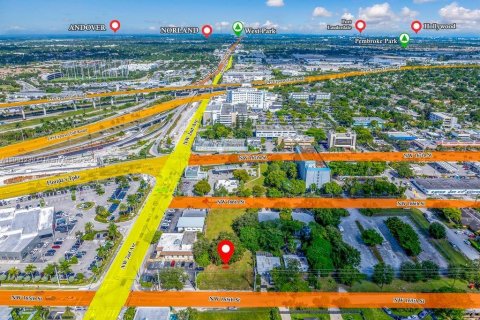 Terrain à Miami, Floride № 2081726
