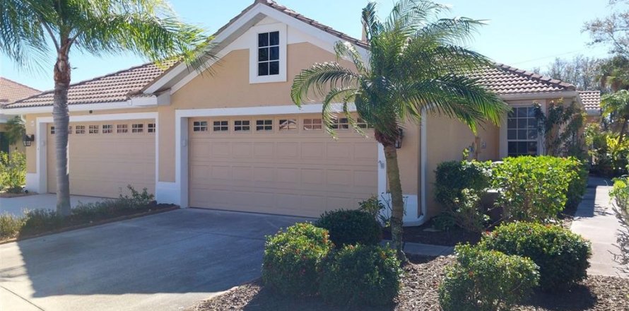 House in North Port, Florida 3 bedrooms, 153.94 sq.m. № 2200624