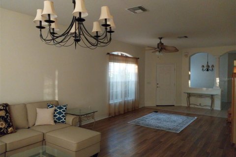 House in North Port, Florida 3 bedrooms, 153.94 sq.m. № 2200624 - photo 8