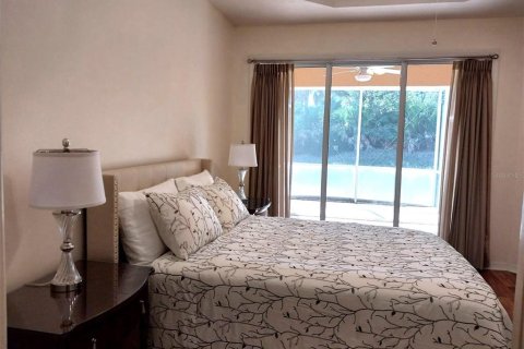 House in North Port, Florida 3 bedrooms, 153.94 sq.m. № 2200624 - photo 4