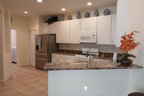 House in North Port, Florida 3 bedrooms, 153.94 sq.m. № 2200624 - photo 6
