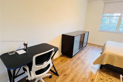 Condo in Aventura, Florida, 2 bedrooms  № 1874325 - photo 16