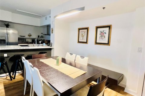 Condo in Aventura, Florida, 2 bedrooms  № 1874325 - photo 5