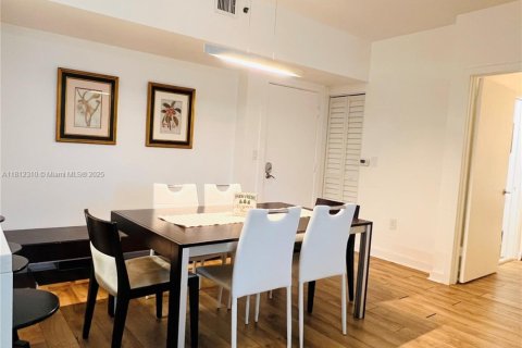Condo in Aventura, Florida, 2 bedrooms  № 1874325 - photo 3