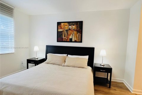 Condo in Aventura, Florida, 2 bedrooms  № 1874325 - photo 6