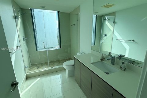 Condominio en alquiler en Miami, Florida, 3 dormitorios, 129.6 m2 № 2006980 - foto 22