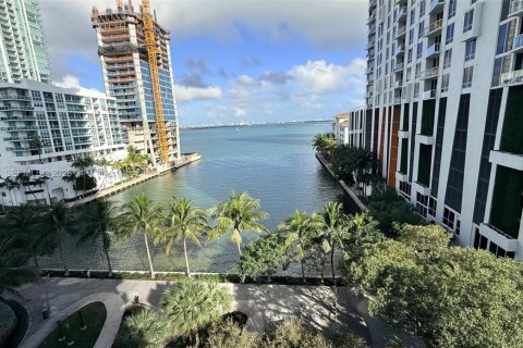 Condominio en alquiler en Miami, Florida, 3 dormitorios, 129.6 m2 № 2006980 - foto 6