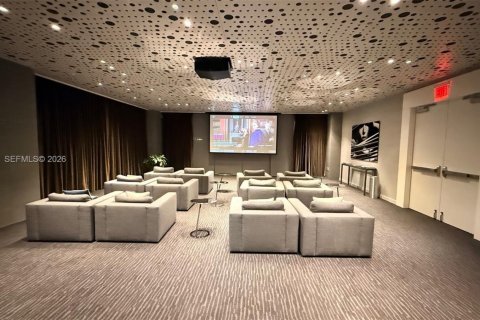 Condominio en alquiler en Miami, Florida, 3 dormitorios, 129.6 m2 № 2006980 - foto 26