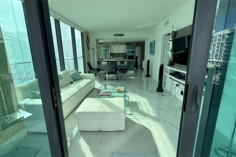 Condominio en alquiler en Miami, Florida, 3 dormitorios, 129.6 m2 № 2006980 - foto 8