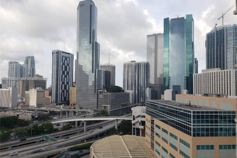 Condo in Miami, Florida, 2 bedrooms  № 2060650 - photo 21