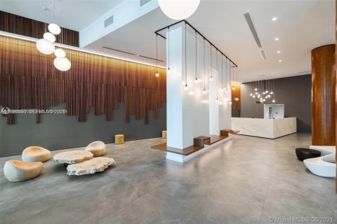 Condo in Miami, Florida, 2 bedrooms  № 2060650 - photo 18