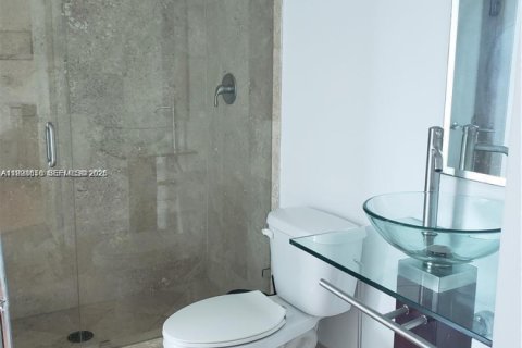 Condo in Miami, Florida, 2 bedrooms  № 2060650 - photo 8