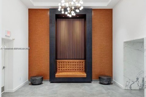 Condo in Miami, Florida, 2 bedrooms  № 2060650 - photo 20