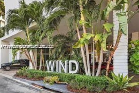 Condo in Miami, Florida, 2 bedrooms  № 2060650 - photo 24