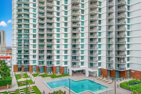 Condo in Miami, Florida, 2 bedrooms  № 2060650