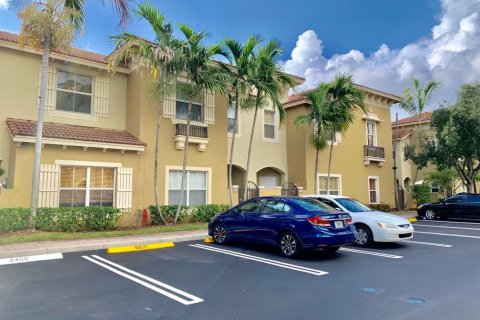 Townhouse in Boynton Beach, Florida 3 bedrooms, 141.49 sq.m. № 2189376 - photo 11