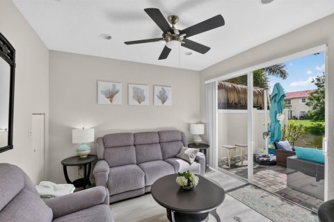 Townhouse in Boynton Beach, Florida 3 bedrooms, 141.49 sq.m. № 2189376 - photo 21