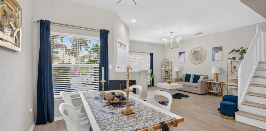 Townhouse in Boynton Beach, Florida 3 bedrooms, 141.49 sq.m. № 2189376