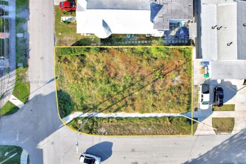 Land in Miami, Florida № 2028126 - photo 12