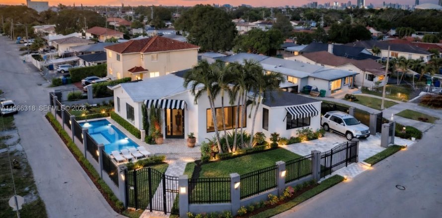 Land in Miami, Florida № 2028126