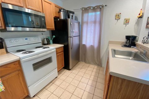 Touwnhouse à louer à Kissimmee, Floride: 4 chambres, 136.57 m2 № 2150440 - photo 4