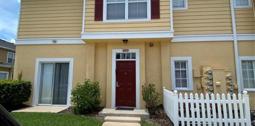 Touwnhouse à Kissimmee, Floride 4 chambres, 136.57 m2 № 2150440
