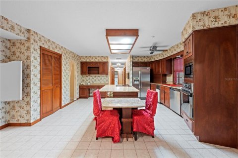 House in Brooksville, Florida 5 bedrooms, 405.43 sq.m. № 1800559 - photo 30