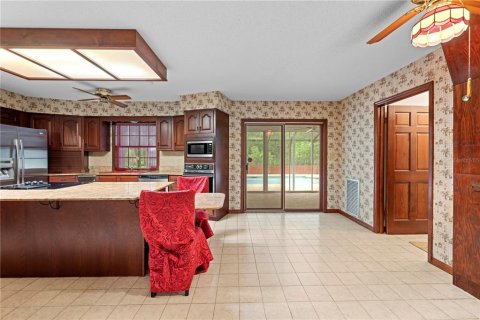 House in Brooksville, Florida 5 bedrooms, 405.43 sq.m. № 1800559 - photo 29