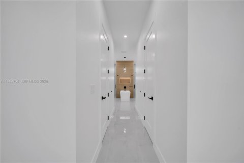 Villa ou maison à vendre à Cape Coral, Floride: 4 chambres, 224.45 m2 № 2025461 - photo 16