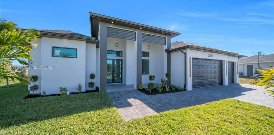 Villa ou maison à Cape Coral, Floride 4 chambres, 224.45 m2 № 2025461