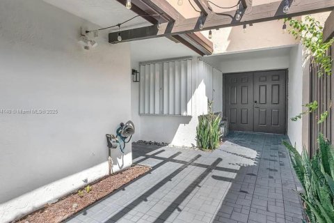 Купить таунхаус в Бока-Ратон, Флорида 3 спальни, 167.22м2, № 1945898 - фото 20