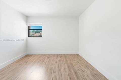 Купить таунхаус в Бока-Ратон, Флорида 3 спальни, 167.22м2, № 1945898 - фото 13