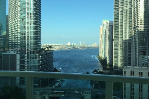 Apartment in Miami, Florida 1 bedroom, 83.8 sq.m. № 2044472