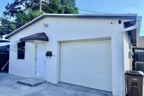 Casa en alquiler en West Palm Beach, Florida, 1 dormitorio, 91.79 m2 № 2084775 - foto 2