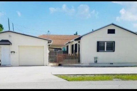Casa en West Palm Beach, Florida 1 dormitorio, 91.79 m2 № 2084775
