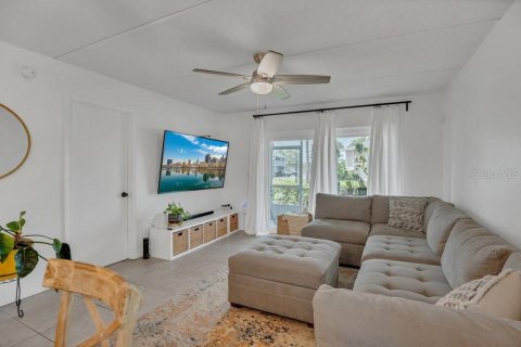 Condominio en venta en Orlando, Florida, 2 dormitorios, 88.07 m2 № 1780701 - foto 7