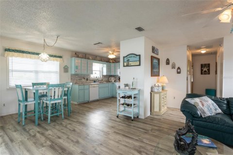 Casa en alquiler en Palm Coast, Florida, 2 dormitorios, 98.1 m2 № 1721371 - foto 4
