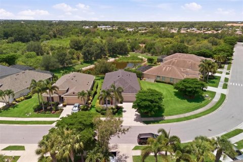 House in Venice, Florida 4 bedrooms, 216.37 sq.m. № 2238007 - photo 11