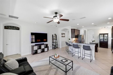 House in Venice, Florida 4 bedrooms, 216.37 sq.m. № 2238007 - photo 27