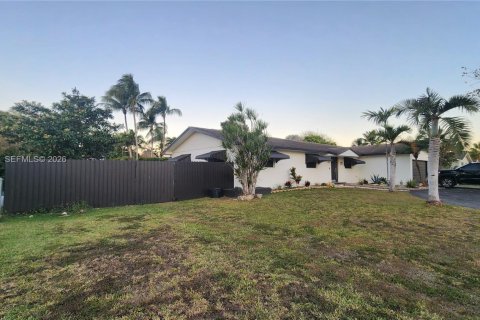 Villa ou maison à vendre à Homestead, Floride: 3 chambres, 162.76 m2 № 2005211 - photo 4