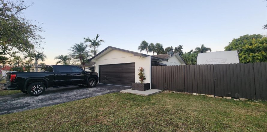 Villa ou maison à Homestead, Floride 3 chambres, 162.76 m2 № 2005211