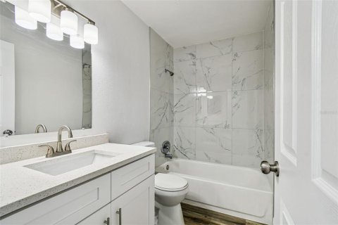 Condominio en alquiler en Tampa, Florida, 1 dormitorio, 70.61 m2 № 1858249 - foto 8