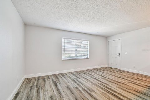 Condo in Tampa, Florida, 1 bedroom  № 1858249 - photo 21