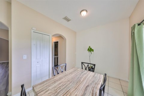 Villa ou maison à vendre à Riverview, Floride: 4 chambres, 232.44 m2 № 1562017 - photo 15