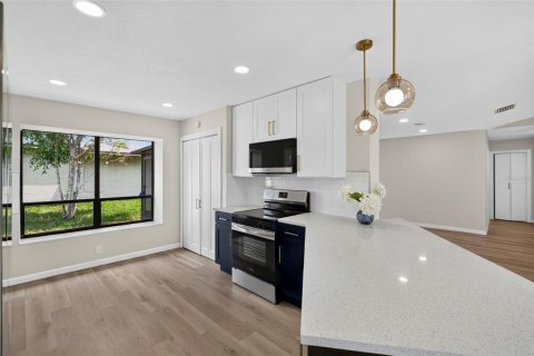 Villa ou maison à vendre à Palm Harbor, Floride: 3 chambres, 153.75 m2 № 2258281 - photo 15