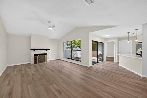 Villa ou maison à vendre à Palm Harbor, Floride: 3 chambres, 153.75 m2 № 2258281 - photo 9