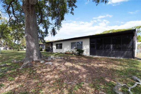 Condo in Sarasota, Florida, 2 bedrooms № 2109977 - photo 29