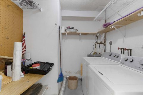 Condo in Sarasota, Florida, 2 bedrooms № 2109977 - photo 26